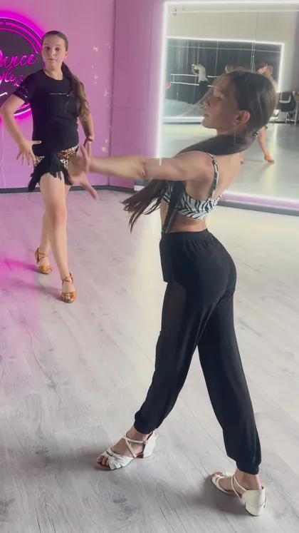 Заняття групи «Старша група» у студії Dance Style VDN