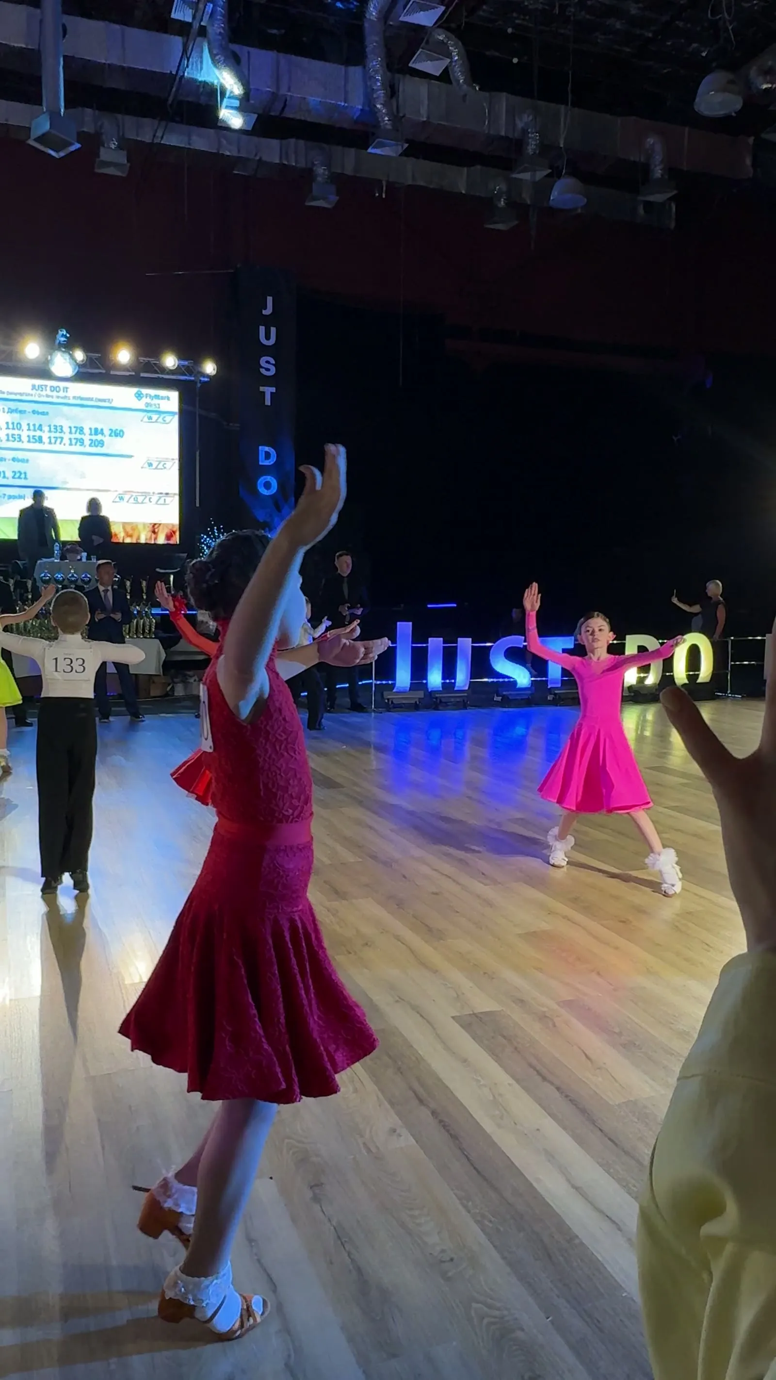 Учениця Dance Style VDN на паркеті турніру